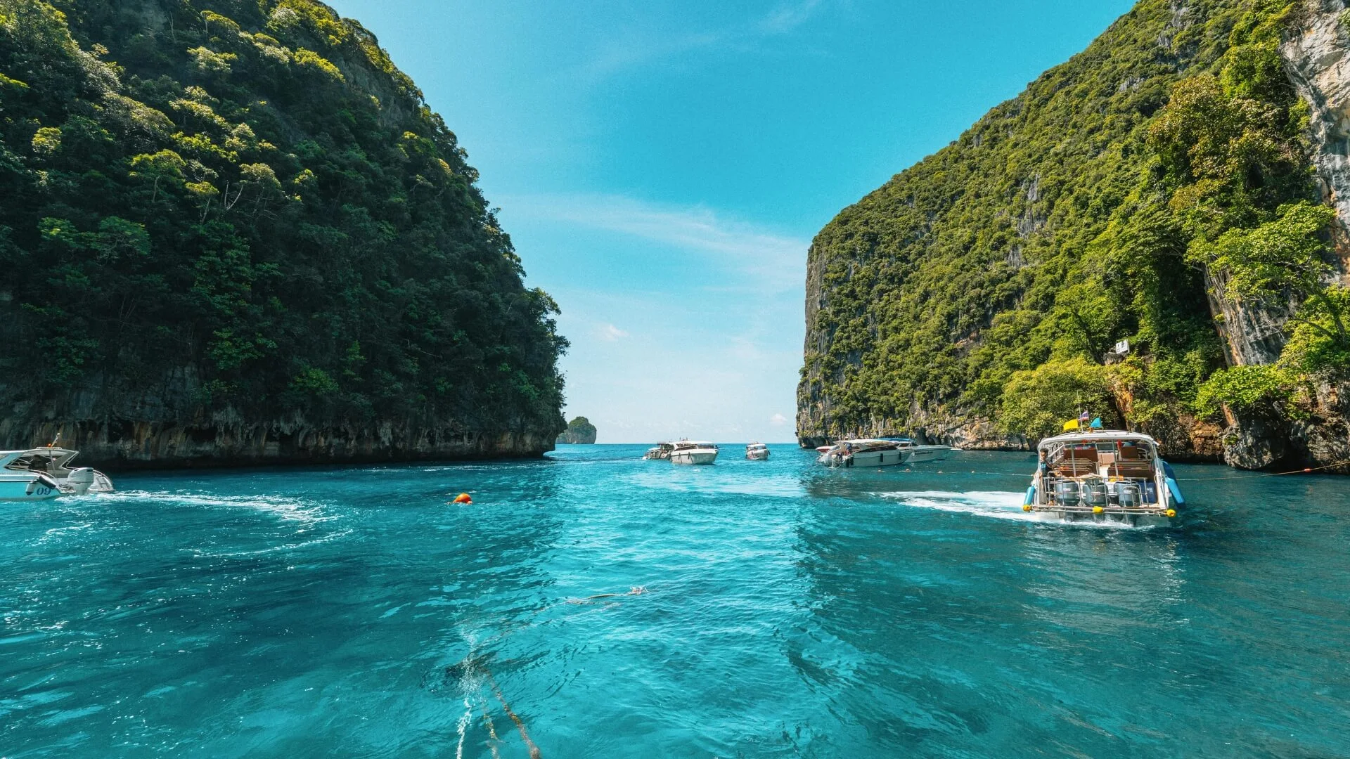 Zovmo-Navigate-Travel-in-Asia